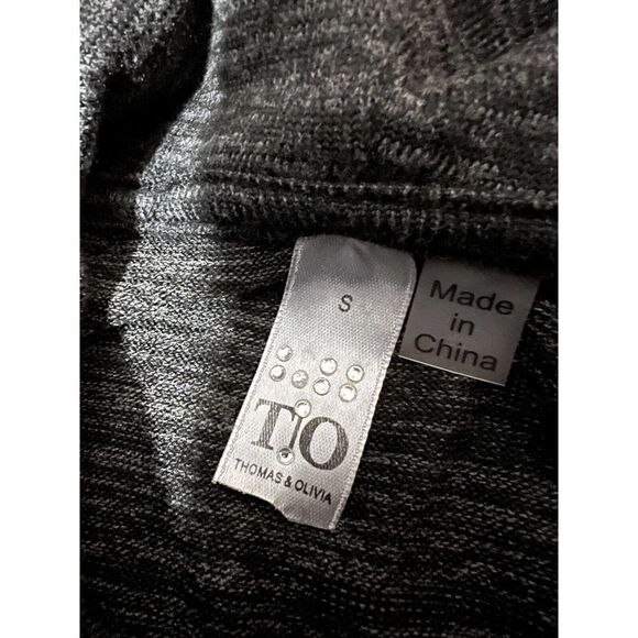 Thomas & Olivia Penguin Sweater Small Long - Picture 5 of 8